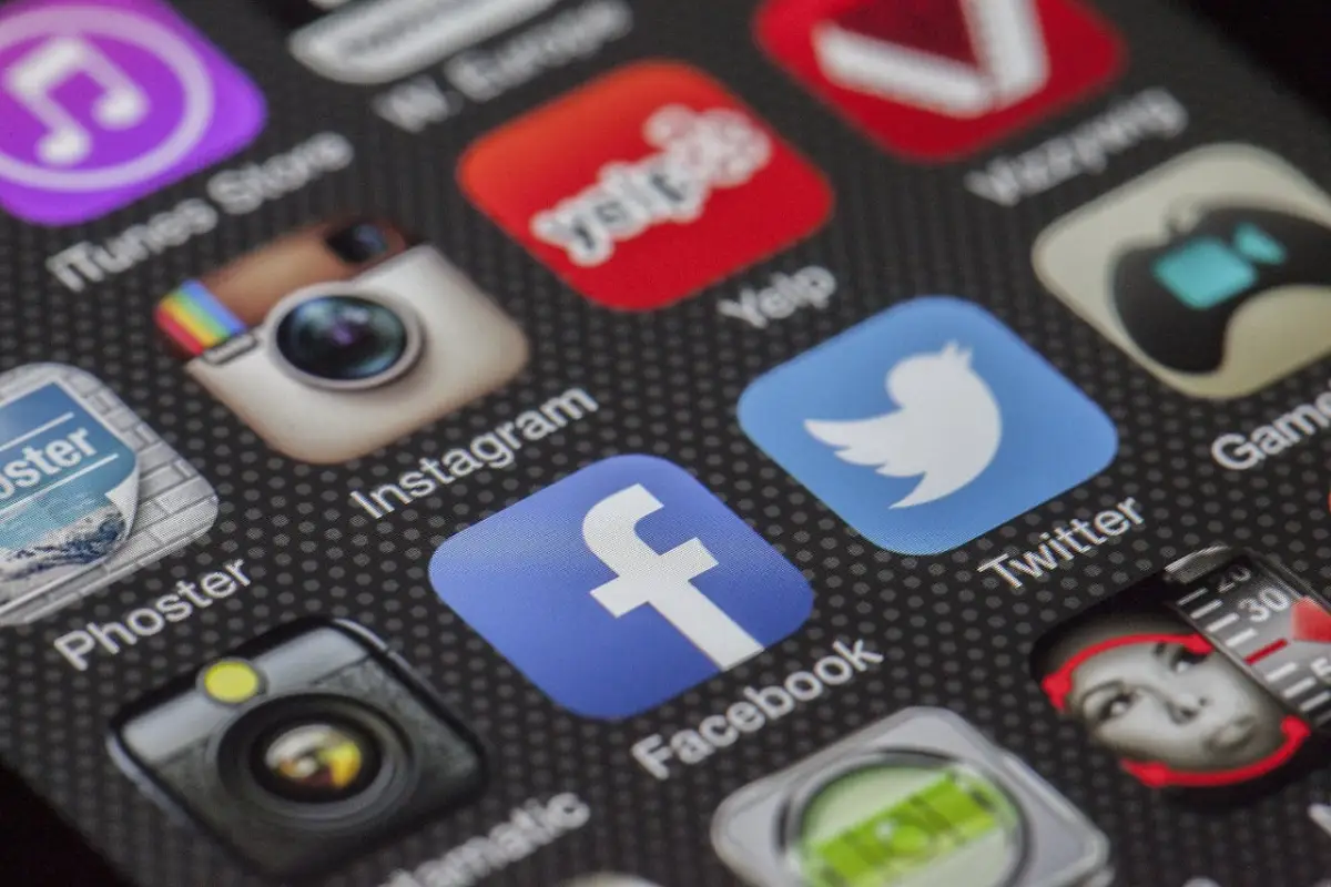 Applications mobiles iOS & Android — Votre entreprise dans la poche de vos clients